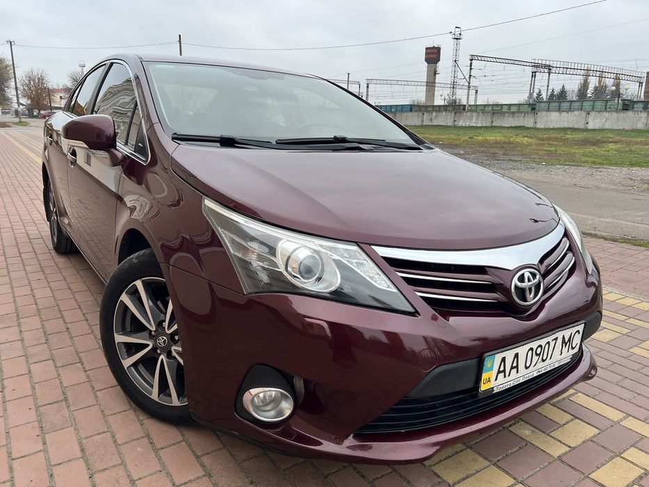 2013 Toyota Avensis 2.0 Гбо4 акпп НЕФАРБОВАН