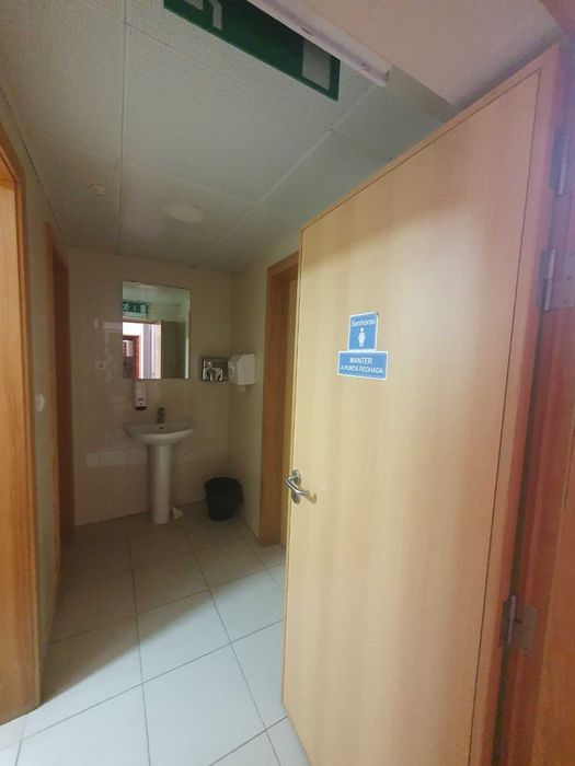 Espaço comercial / Escritório para arrendar