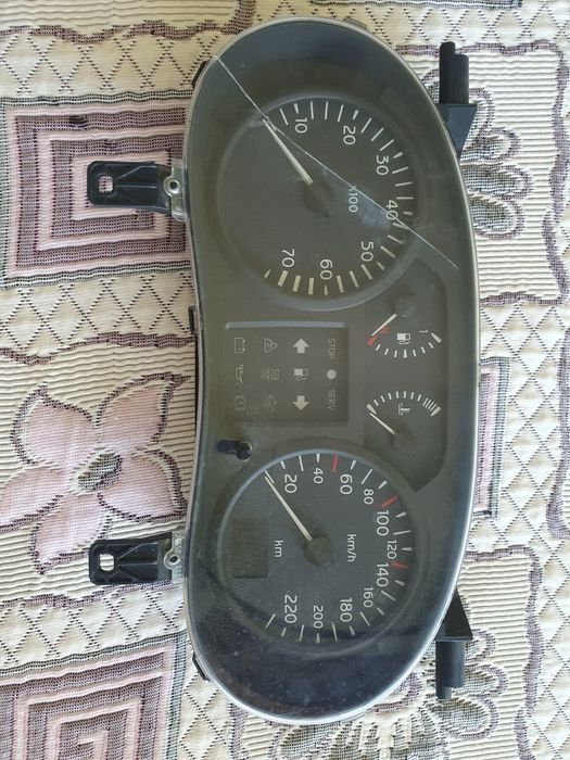 Quadrante Clio 2 fase 2. 2002.