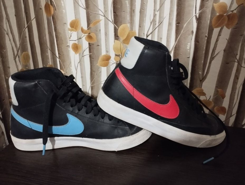 Кросівки блкйзери унісекс.