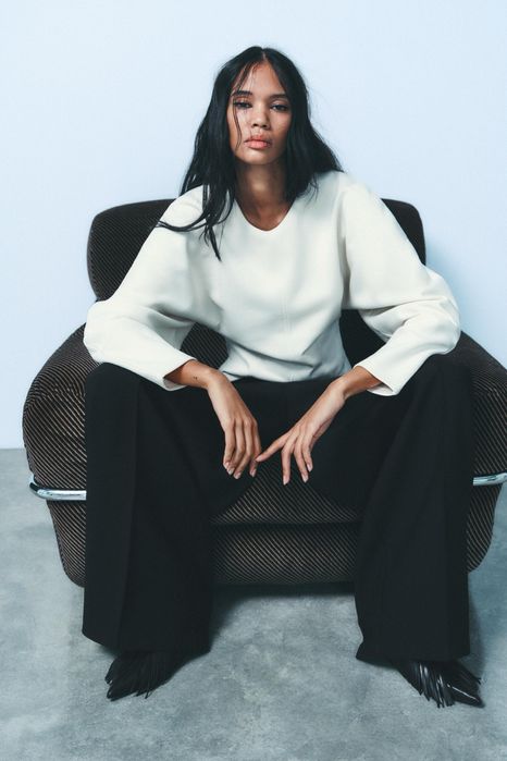 Стильний білий свитшот ZARA