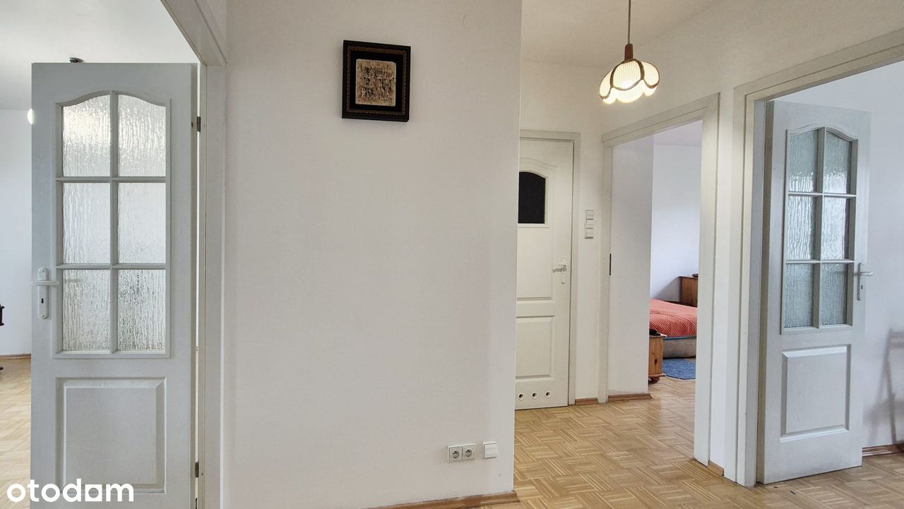 Mokotów ostatnie piętro, widok, metro 3 min – unikalne 3 pokoje