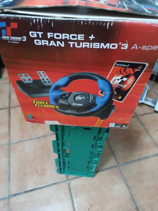 Volante e pedais gran turismo 3