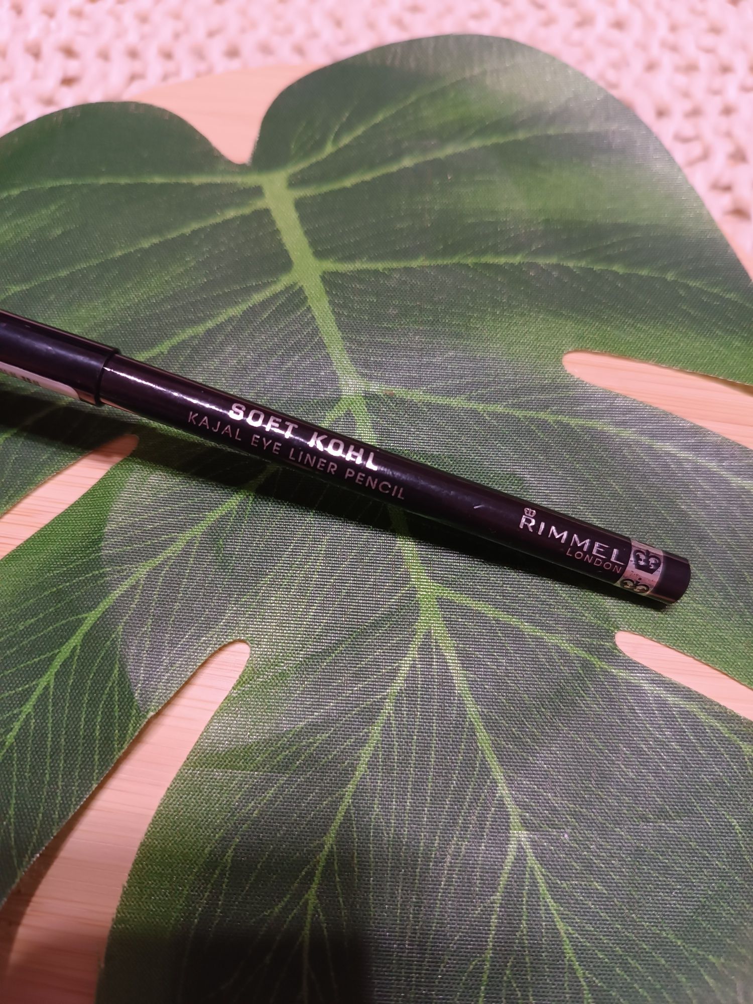 Nowa Rimmel czarna kredka do oczu
