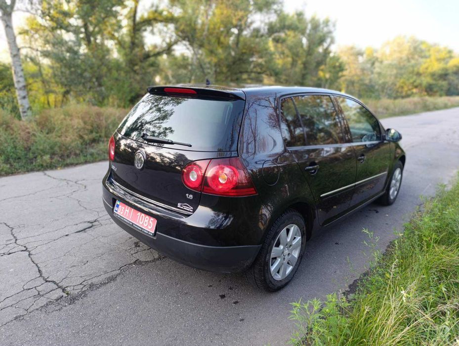 Volkswagen Golf 2008 1,6 МРІ