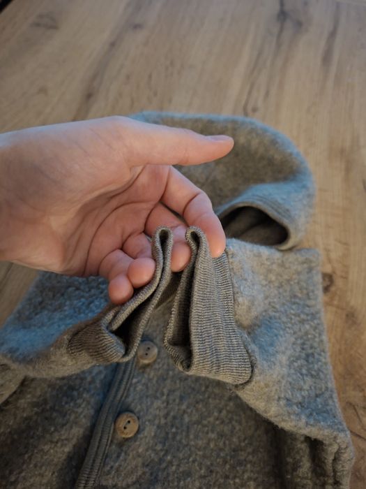 Kurteczka z wełny merino walnuss melange Engel 50/56