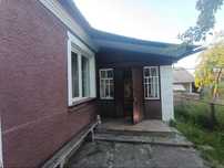 Будинок ,з приватною територією