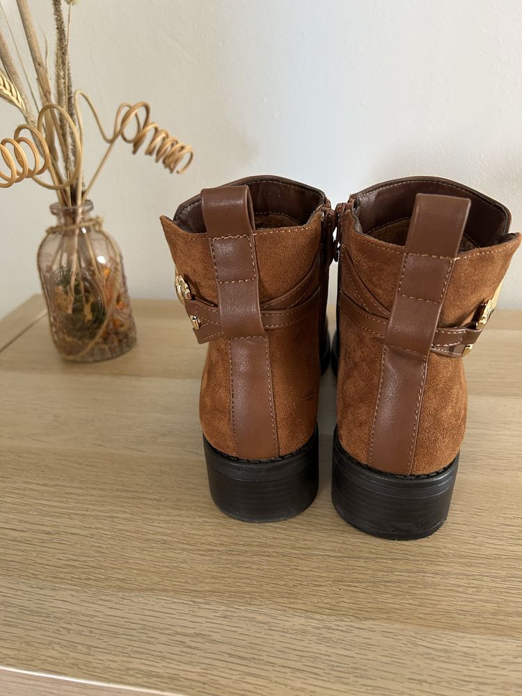 Botas como novas