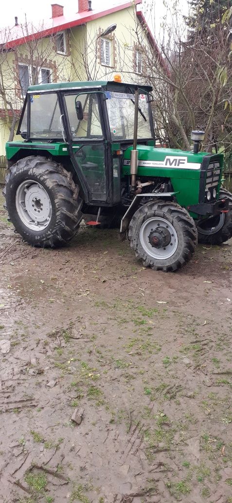 Ciągnik 579 imt massey