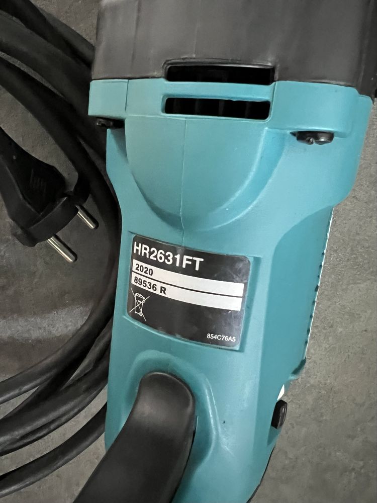 Перфоратор Makita HR 2631 FT