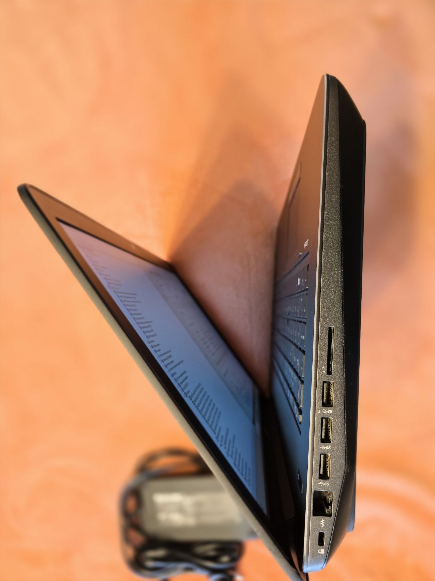 HP ZBook 17 G4 – Profesjonalna mobilna stacja robocza Xeon_Quadro_SSD