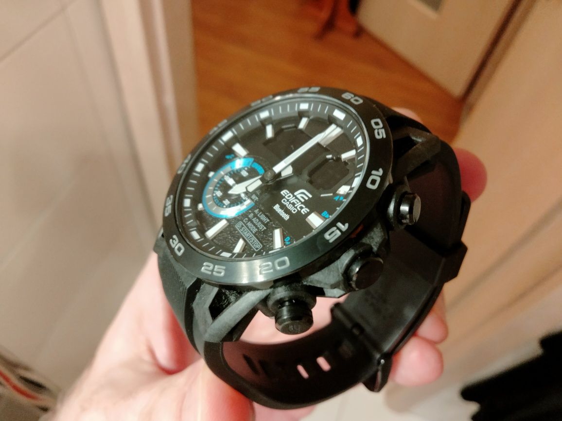 Casio EDIFICE ECB-40PB-1AEF( G Shock)