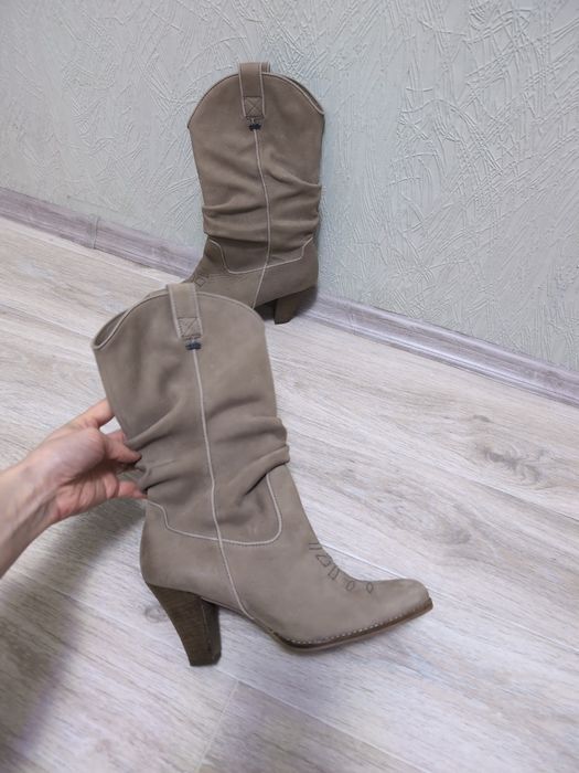 Козаки черевики EDS 41р. 26.5 см шкіряні нубук
виготовлені по