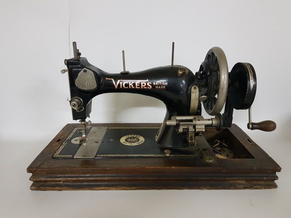 Máquina costura Vickers antiga