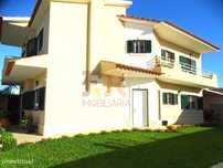 Moradia isolada Duplex T4 com Garagem Jardim Pinhal General Fernão ...