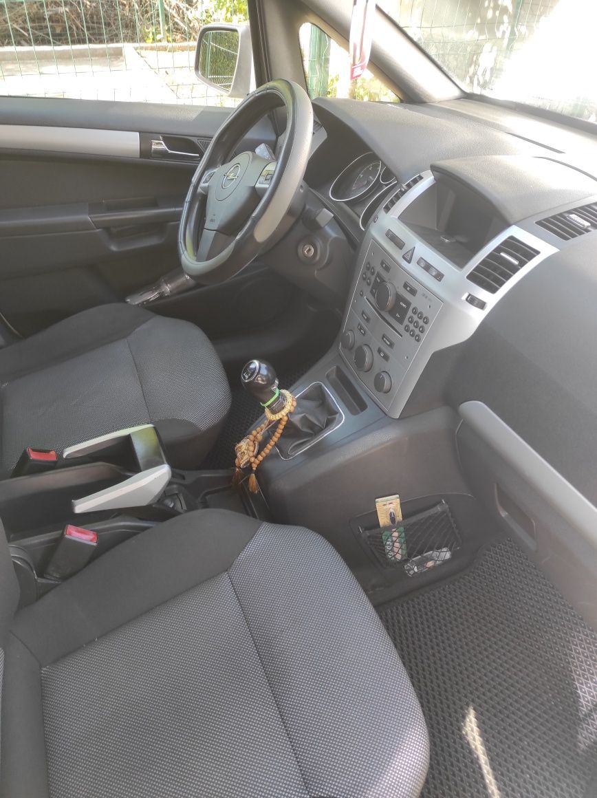 Опель зафіра б opel zafira b