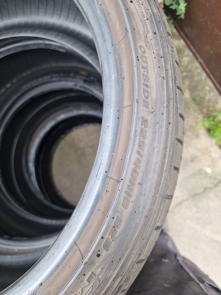 Opony Letnie 225/40R18 92W XL
