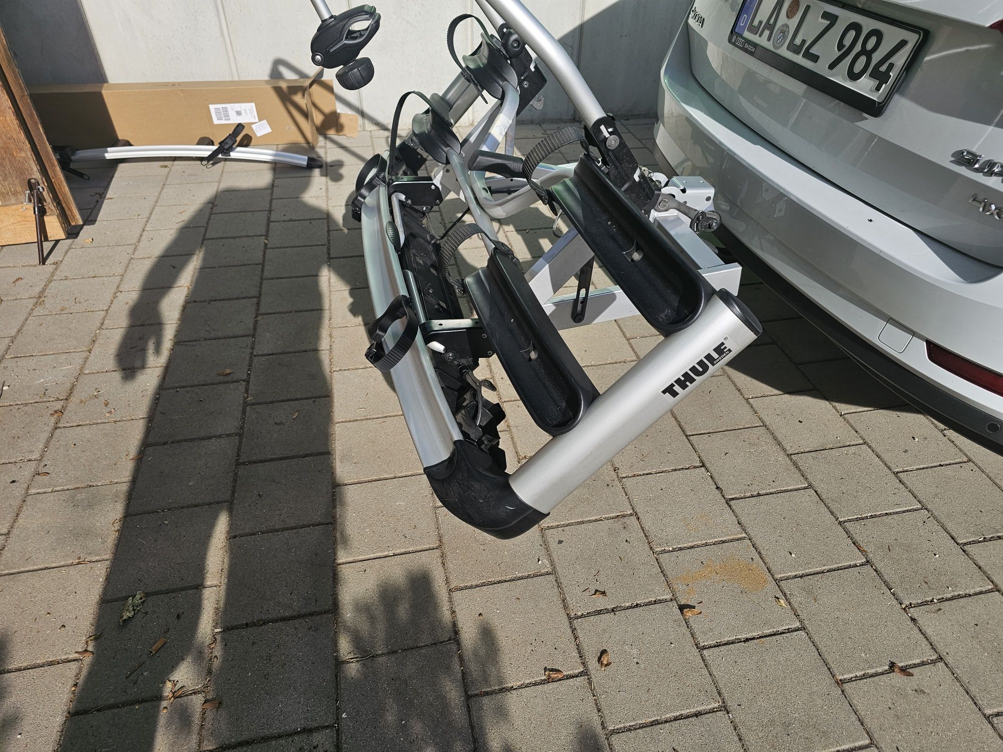 Wypożyczalnia bagażniki rowerowe na hak Thule na 2/3/4 rowery