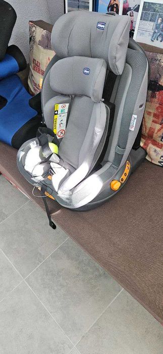 Chicco поворотне автокрісло, з народження і до 7 років