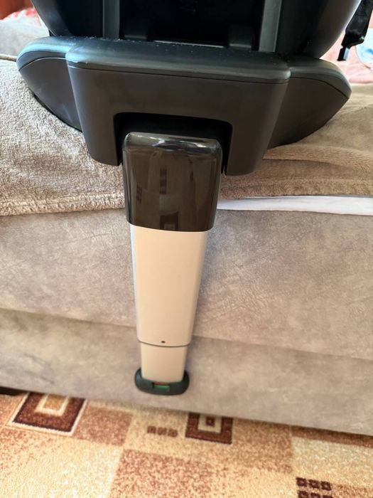 Дитяче автокрісло з базою carello ammonite