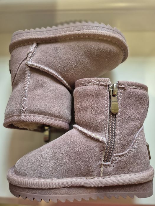 Ботинки, угги, сапожки