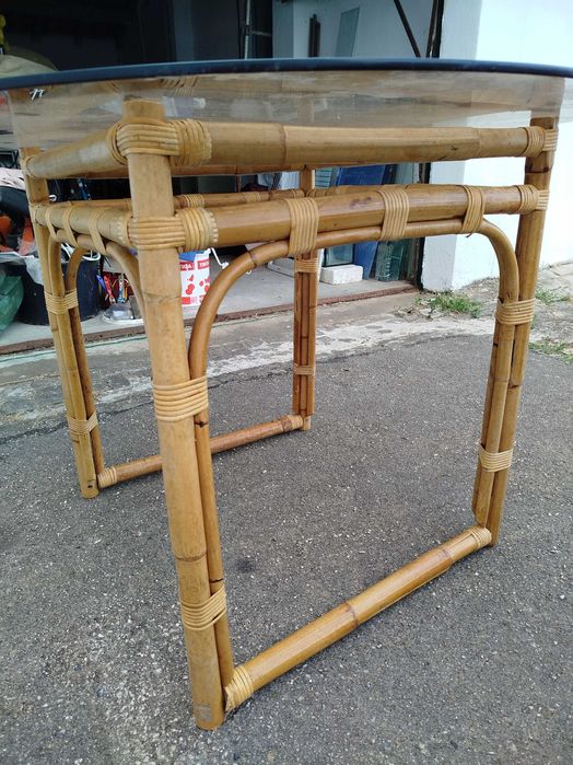 Mesa bambu com tampo de vidro 1m