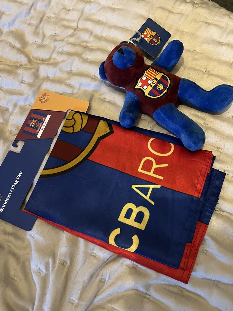 Artigos Barcelona, bandeira e peluche