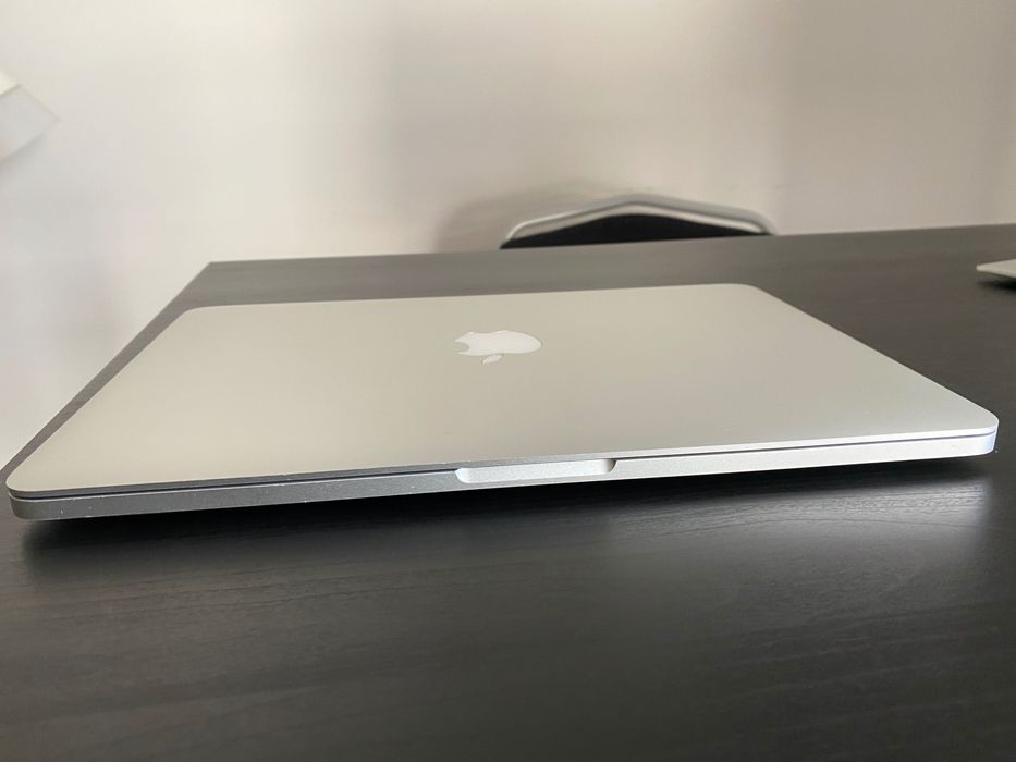 Apple MacBook Pro 13"  - 250GB - Mid-2014