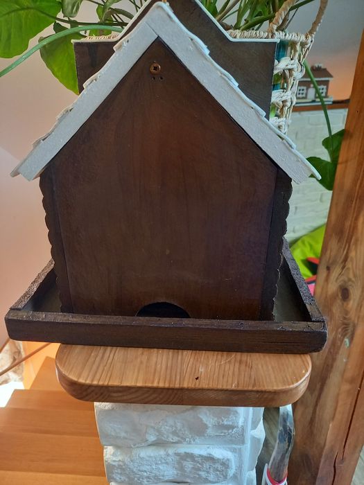 Domek ogrodowy dla owadów lub ozdobny