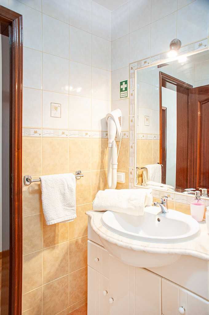 Casa com piscina a 10 min das melhores praias