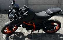 Ktm   Duke 125/390  praktyczne nowy !!!
