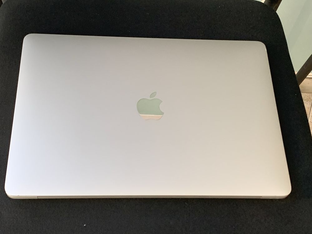 Macbook pro 13” 2019 intel i5 QuadCore 16GB RAM 256GB SSD Garantia