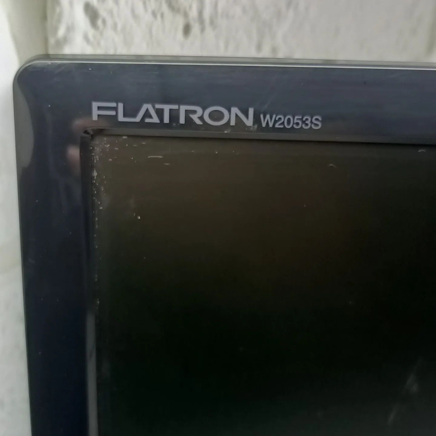 Монитор Lg Flactron W2053S