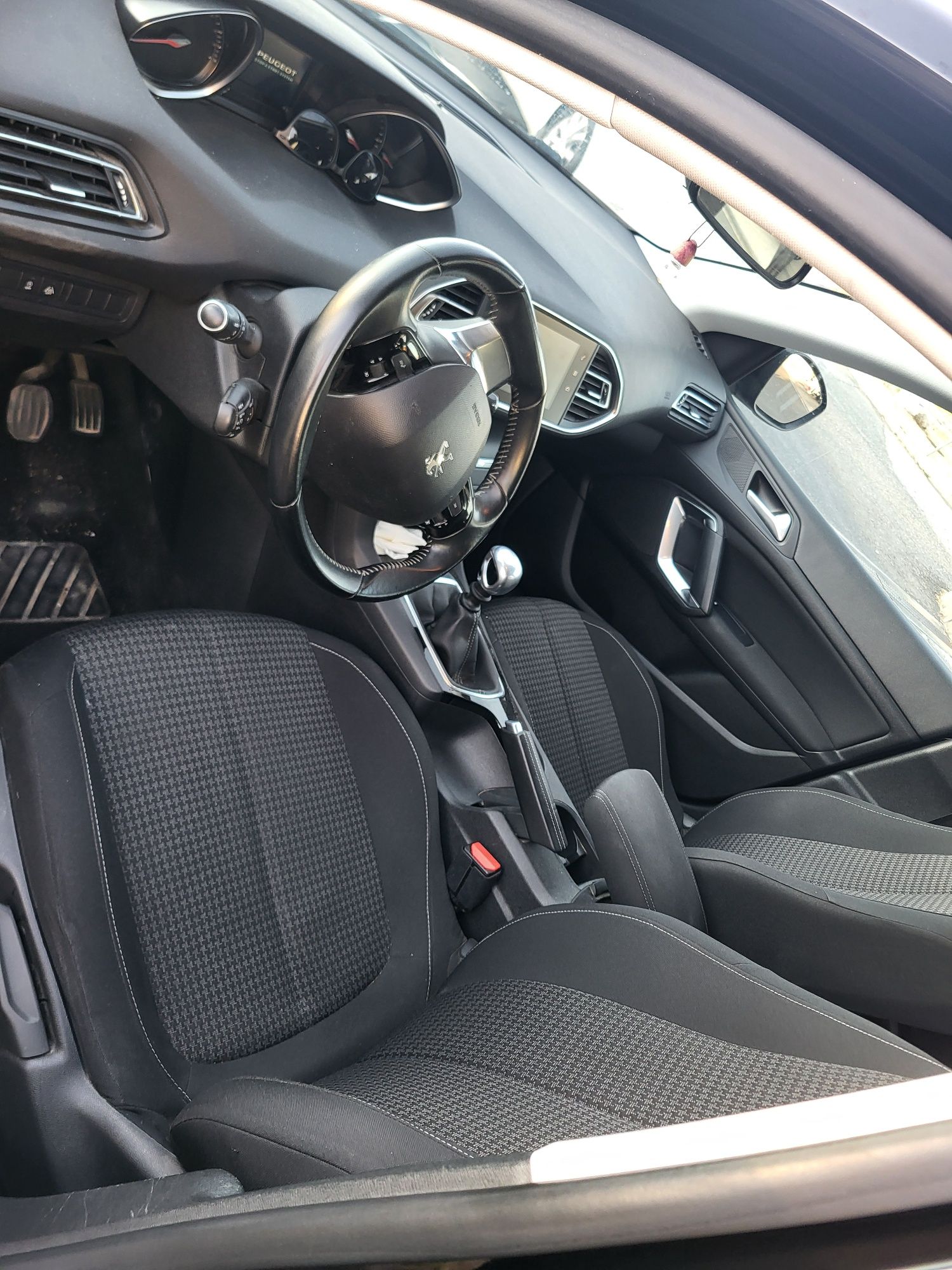 Peugeot 308sw 1.5