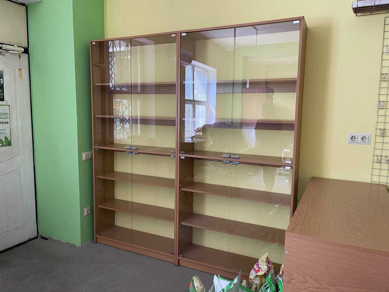 Терміново! Меблі для магазину: вітрини, стелажі, столи- все разом!