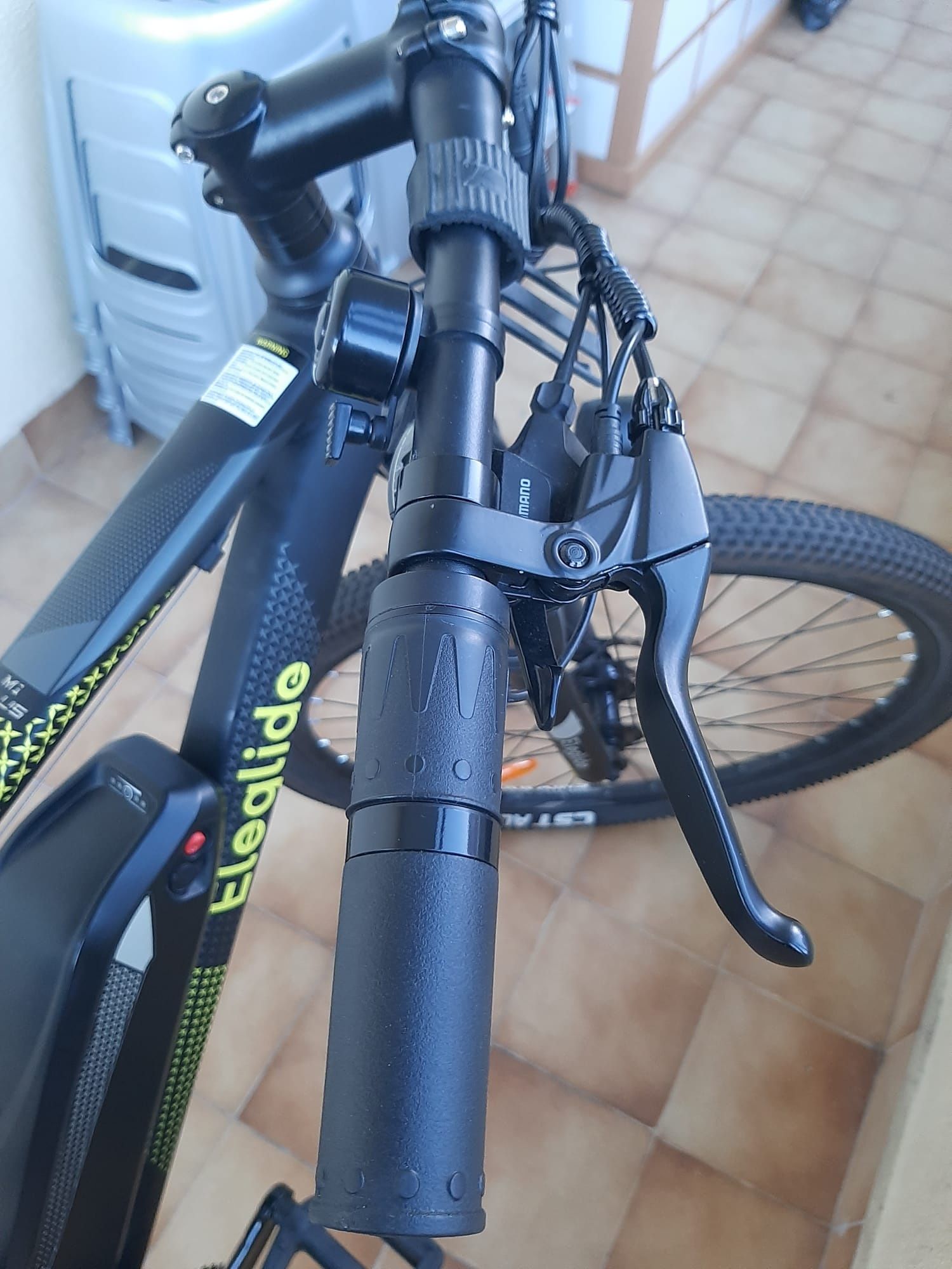 Bicicleta eléctrica eleglide M1 plus usada