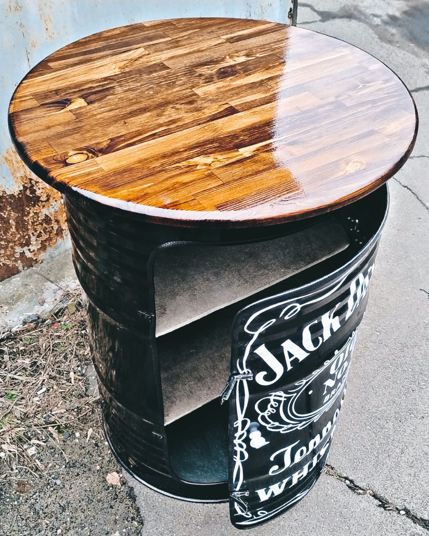 Бочка мини-бар с логотипом Jack Daniels. Барная лофт тумба из бочки