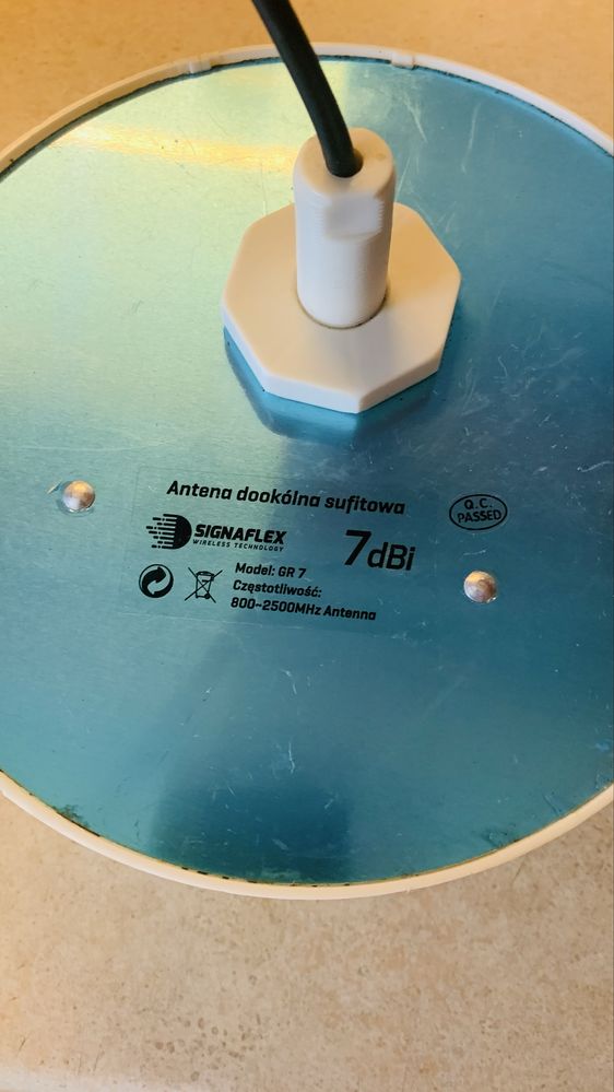 Antena dookolna sufitowa