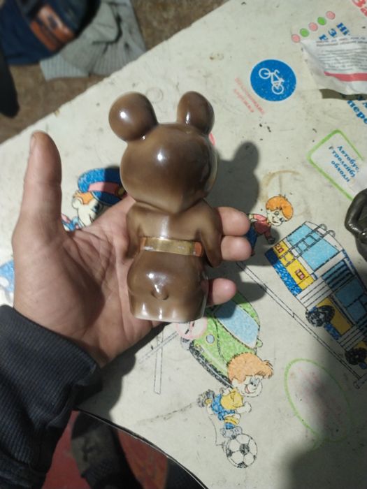 Продам статуетку фарфоровую олімпійський мішка