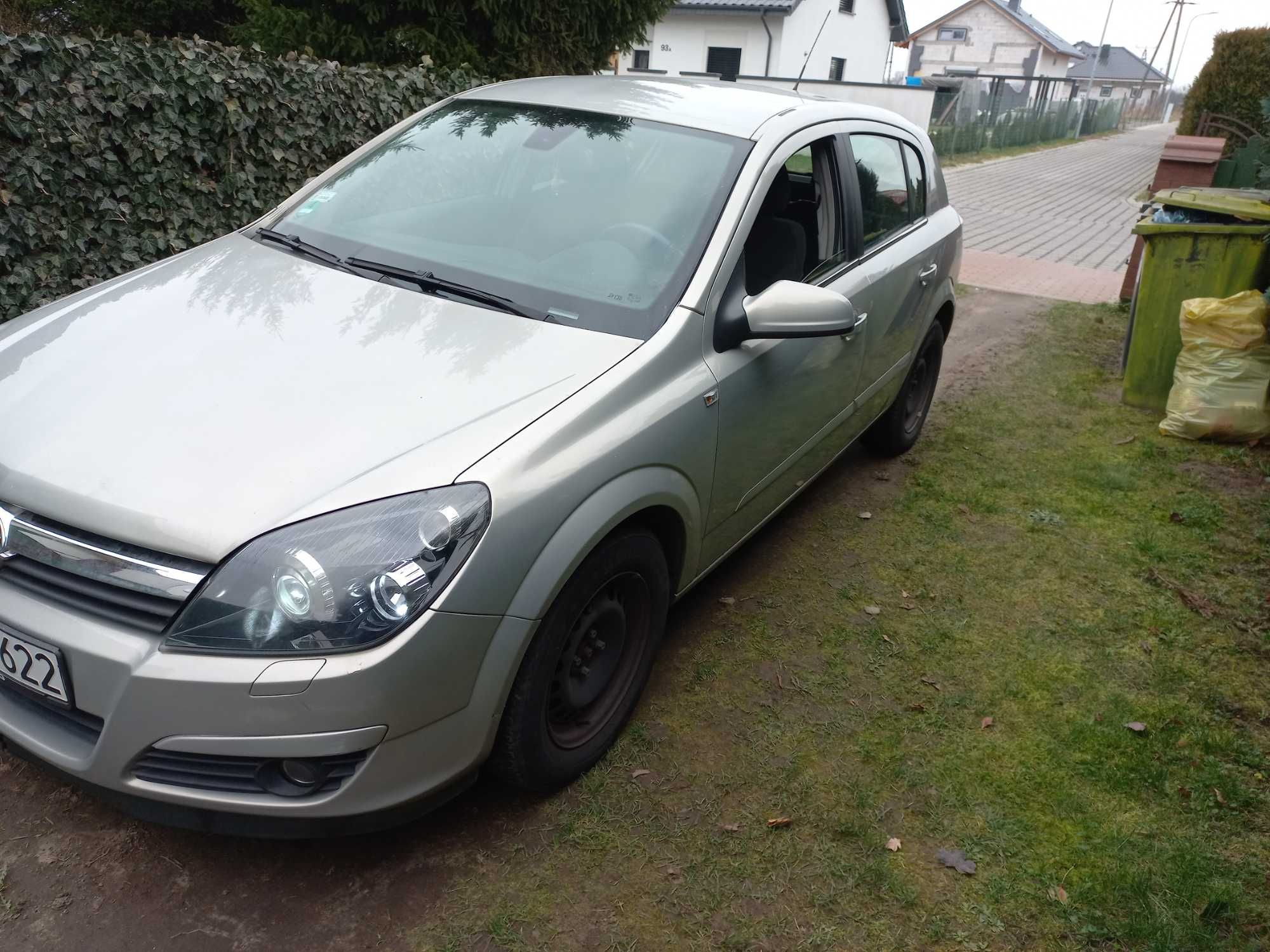 Opel Astra H 1.6, 2005,benzyna, automat