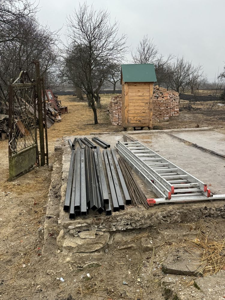 Заливання стовпчиків монтаж огорожі