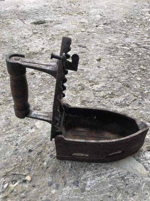 Гирі вагові, утюг антикваріат та звичайний електричний