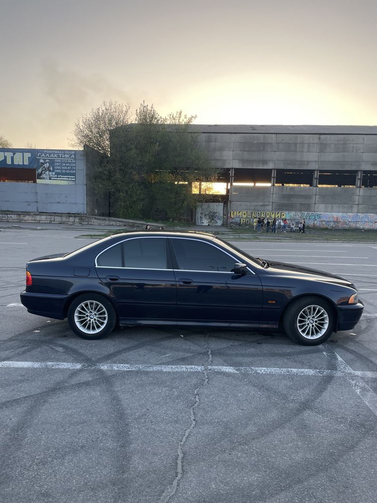 Продам BMW E39 2001 год м57 (обмен)