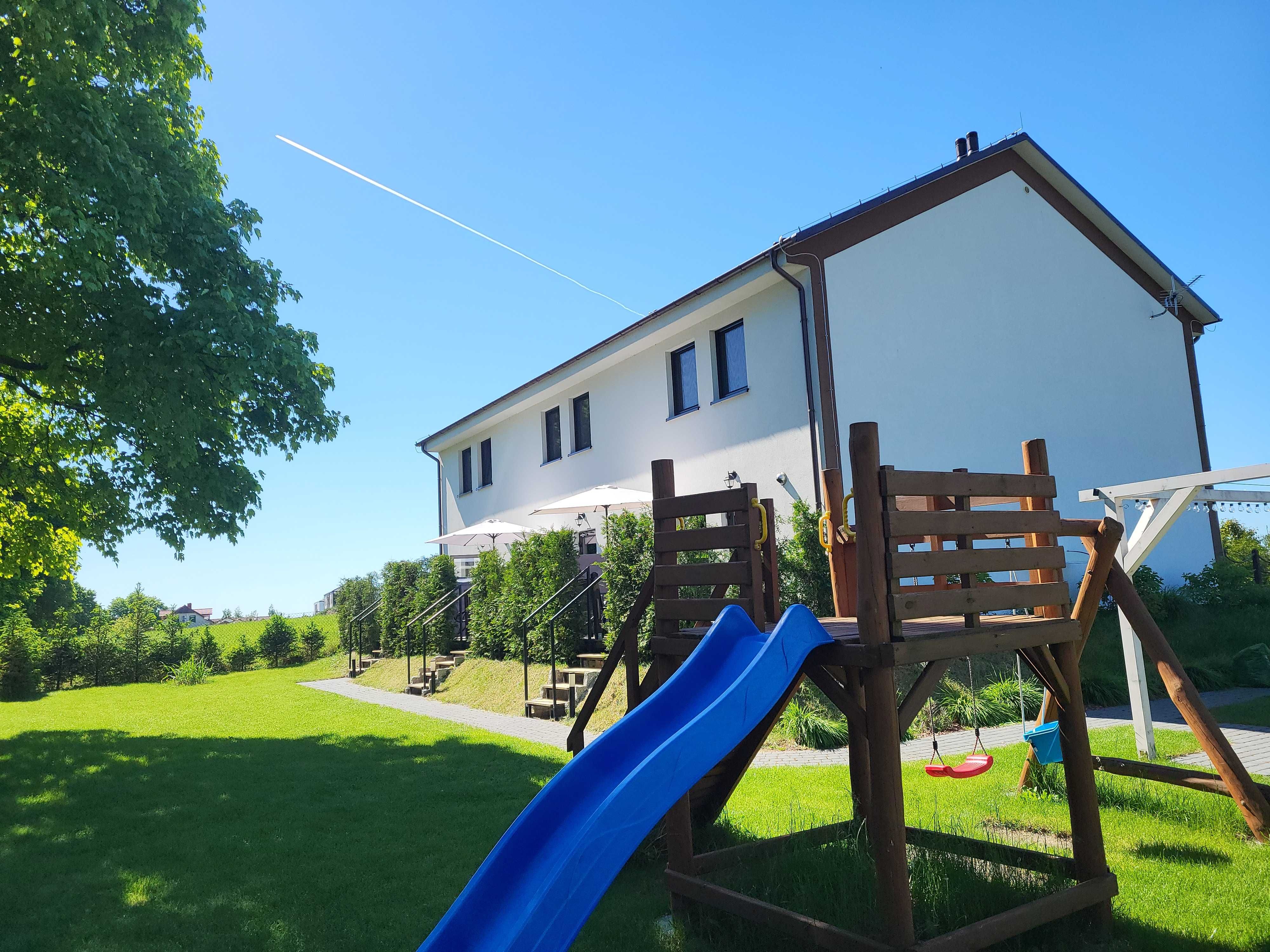 Przybrodzin ( obok Powidz) Apartamenty Pod Starym Klonem