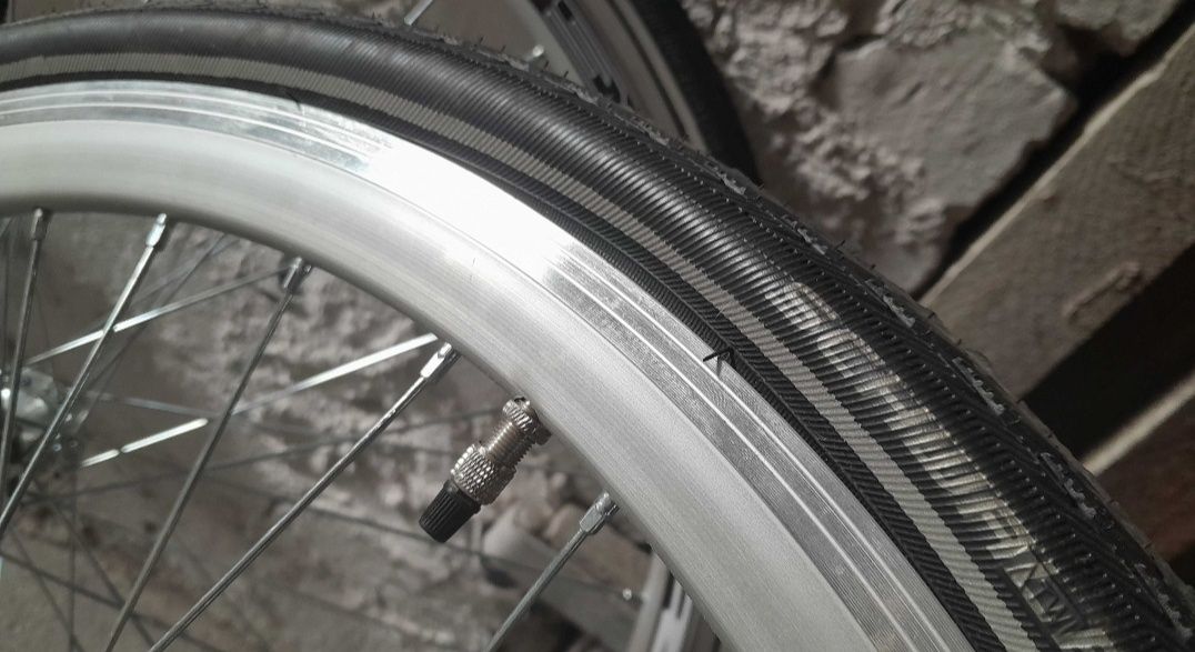 Rezerwacja. Koła rowerowe Schwalbe Opony Swift Arriv  26 cala