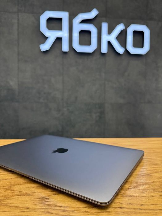 MacBook Air 13" M1 8GB/256GB Space Gray (2020)