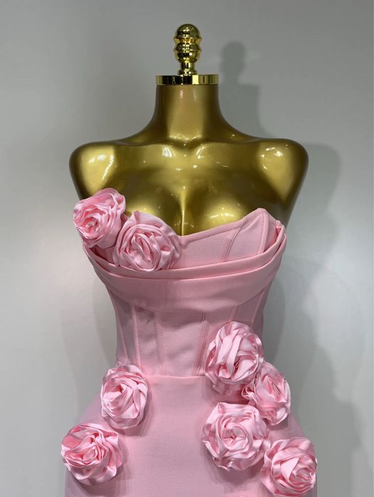 Бандажна сукня рожева