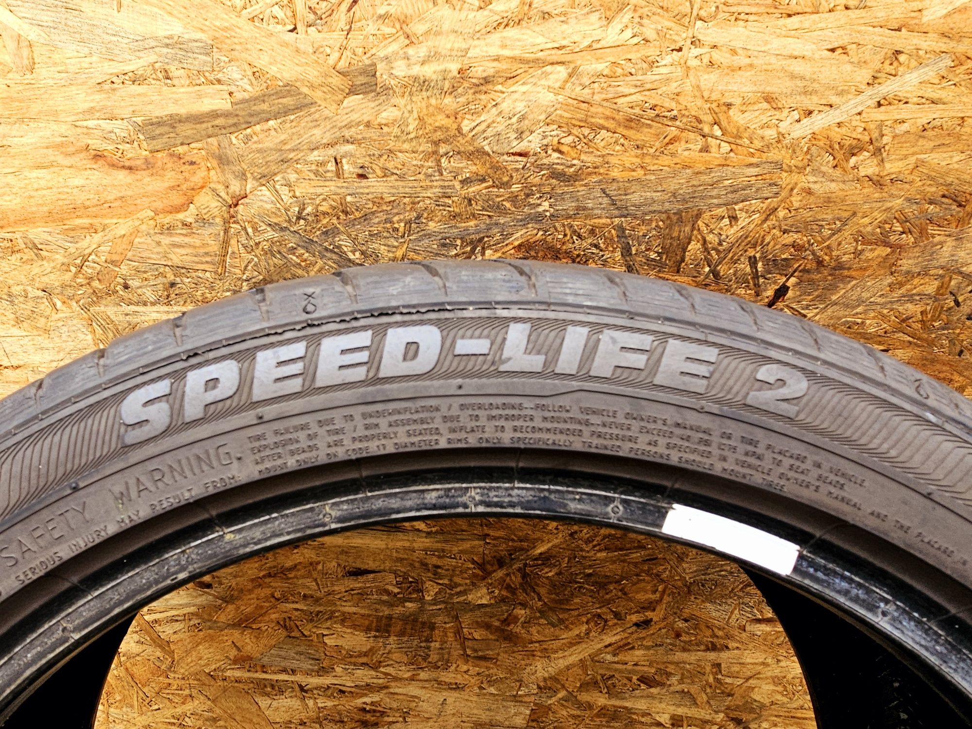 Idealne!!  7,5mm. 205/45 r17 Semperit Speed-Life 2. 1517