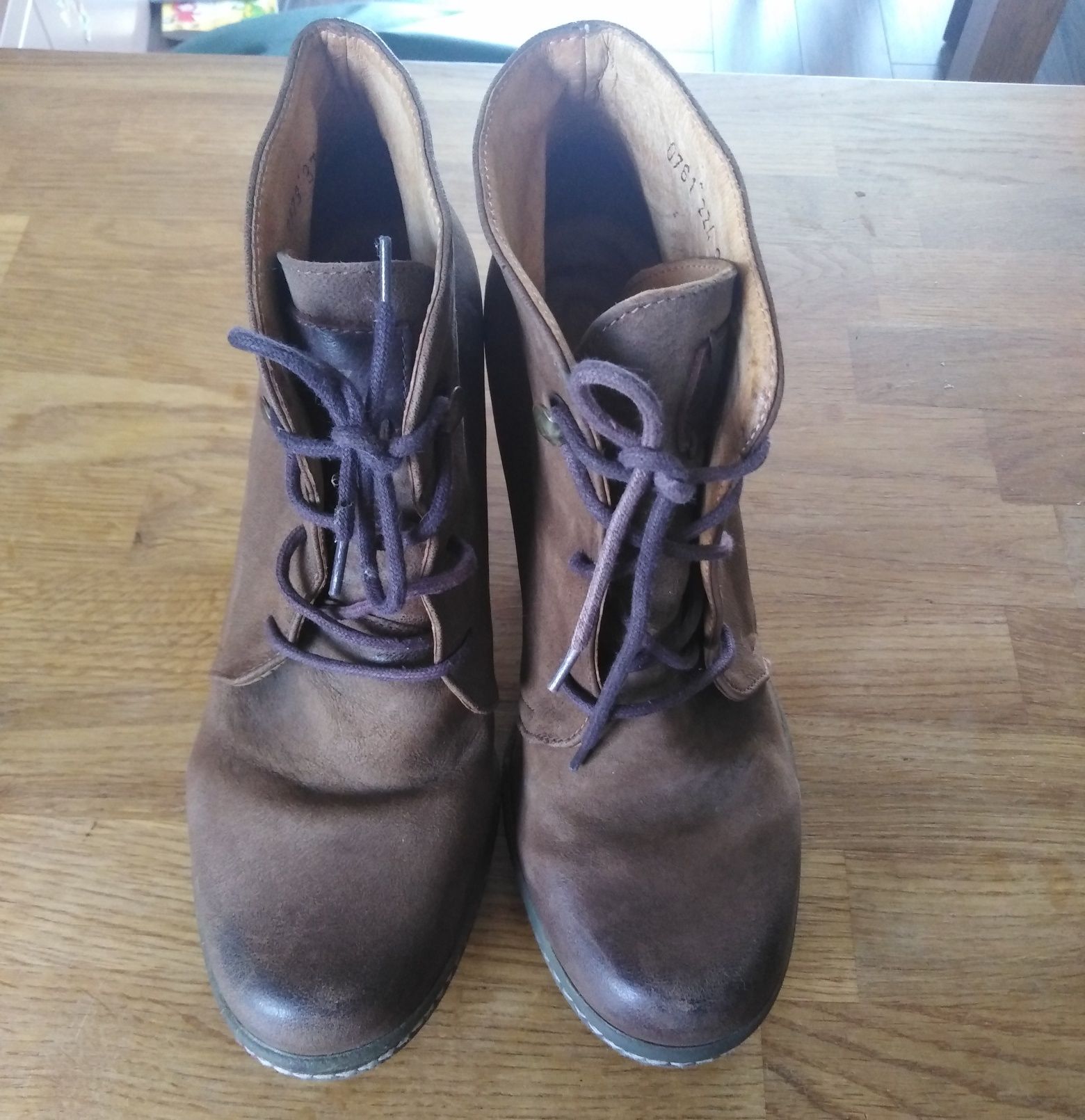 Buty damskie botki skórzane brązowe Wojas rozm. 37
