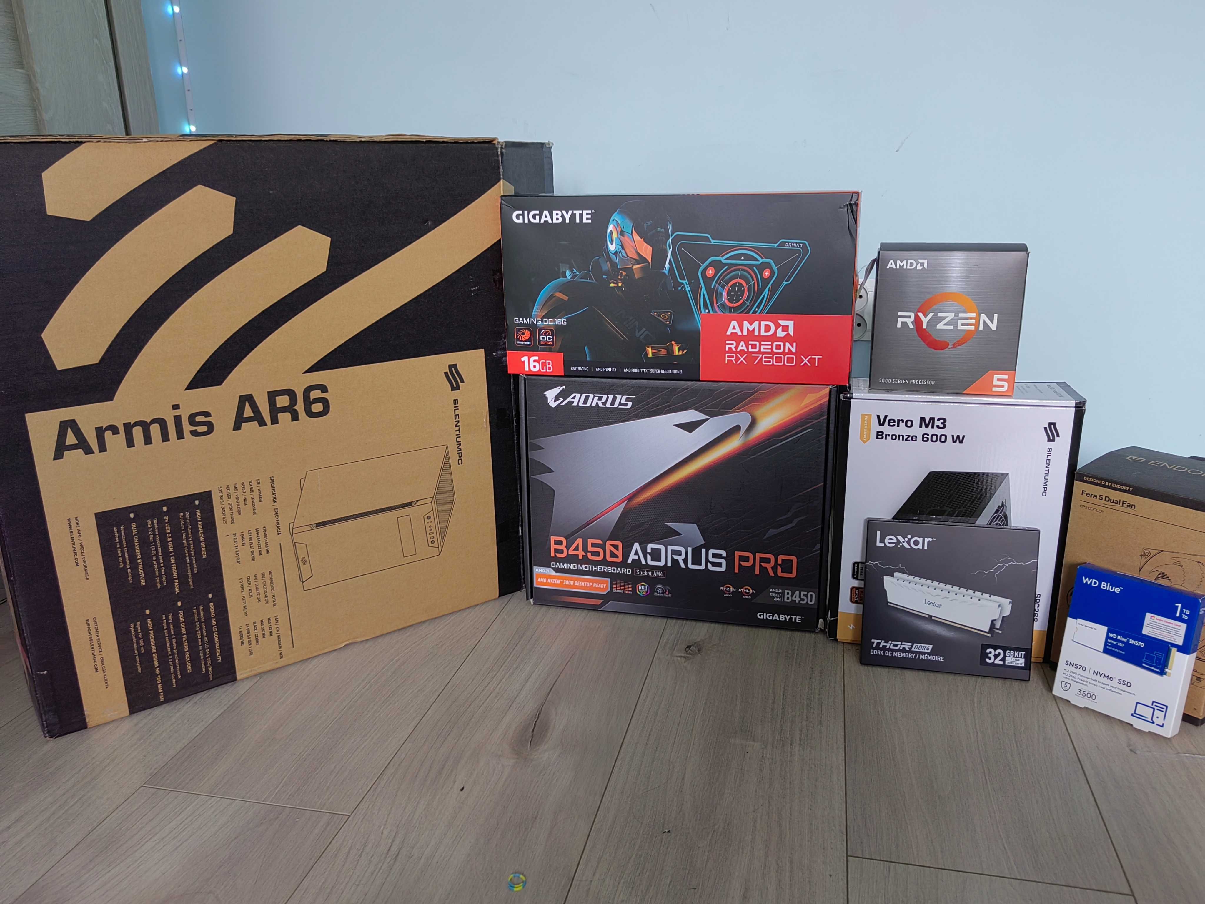 Komputer dla graczy Rx 7600 XT Ryzen 5 5600x do negocjacji
